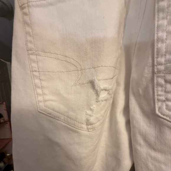 American Eagle Outfitters Cream Ripped Jeans - Picture 3 of 15